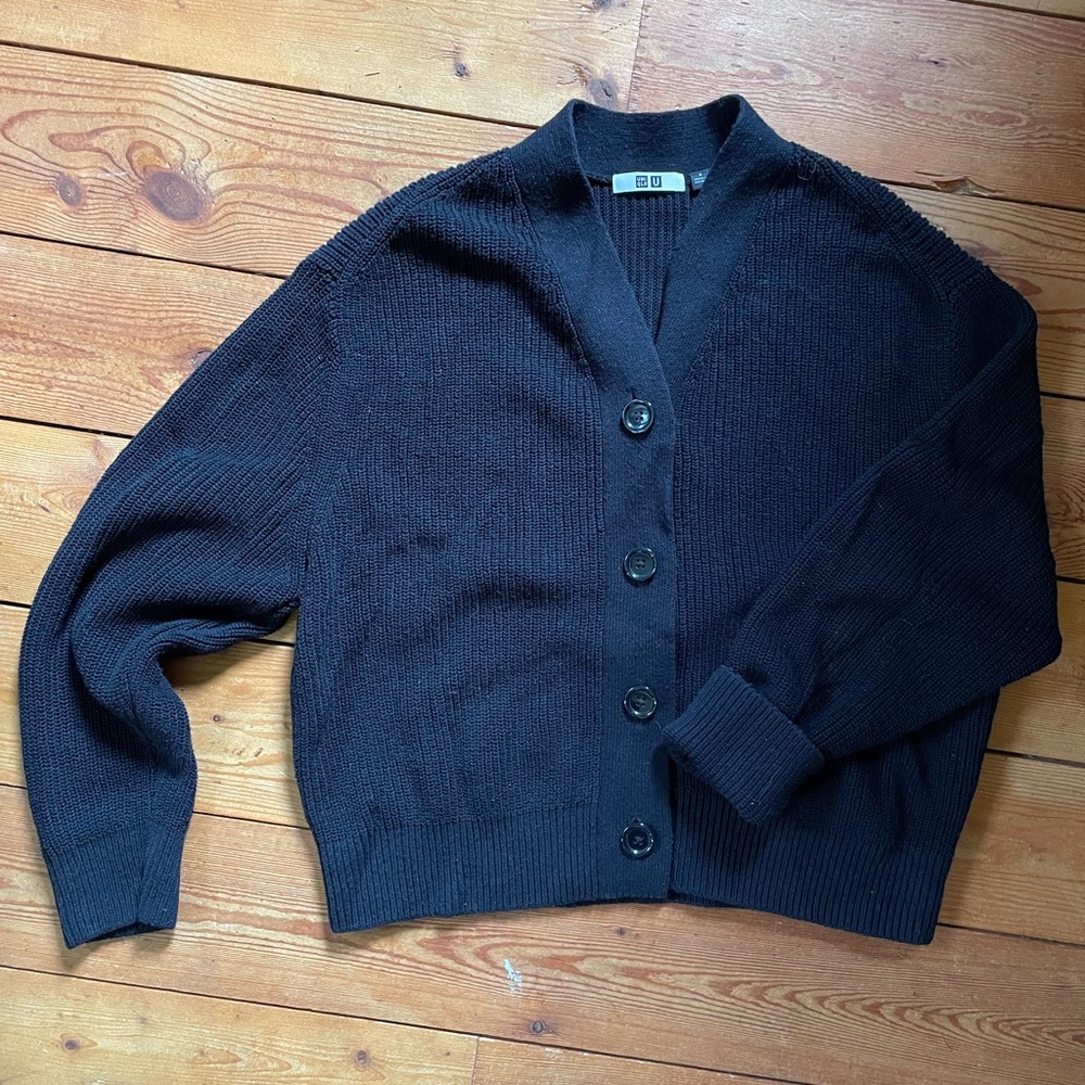 Uniqlo Black Knit Cardigan